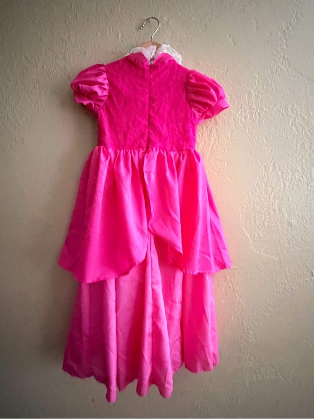 Girls' Pink Princess Costume Dress with Crown& Gloves, no blue brooch included. - Picture 4 of 7
